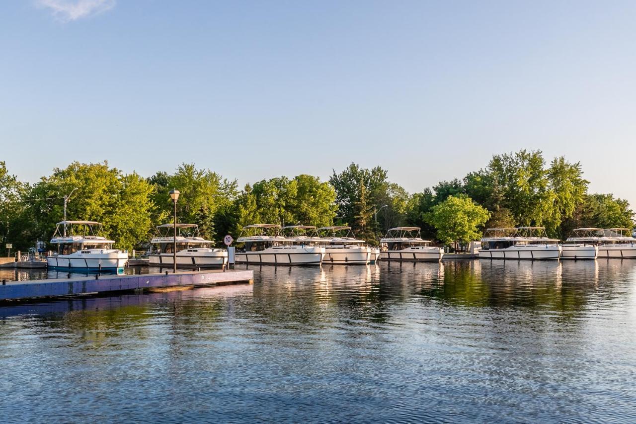 Luxury Rideau Apartments By Globalstay Smiths Falls Exteriér fotografie